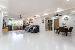 Blk 240 Pasir Ris Street 21 (Pasir Ris), HDB Executive #561161221